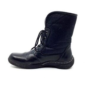 Wanderlust women's black winter laceup boots